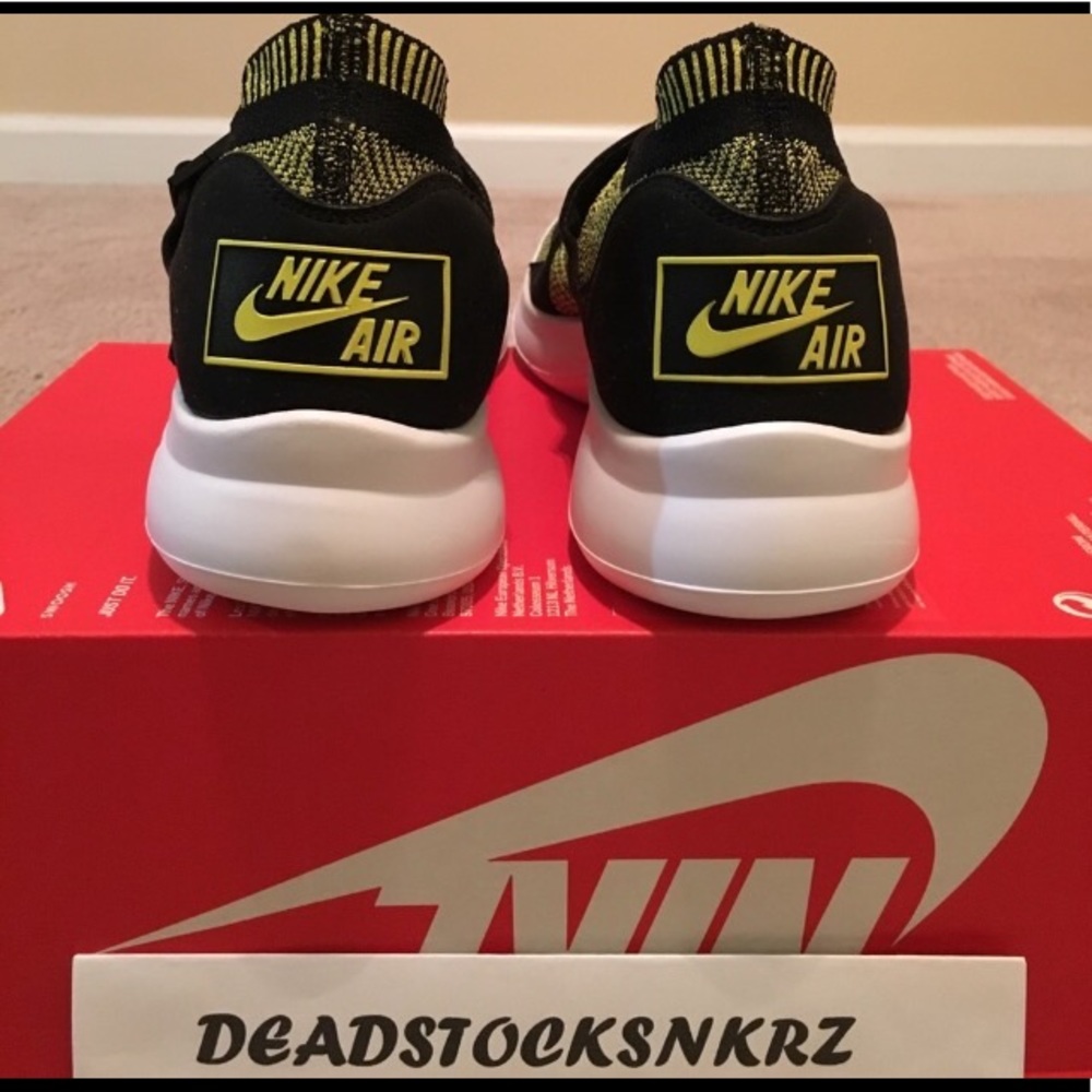 WMNS Nike Air Sockracer Flyknit "Yellow Strike" - Picture 3 of 5